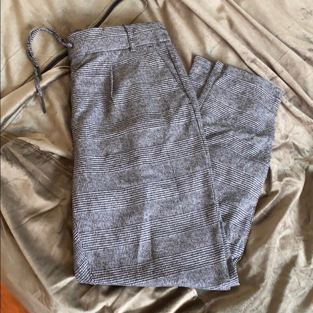 Wmns drawstring grey plaid pants sz M/32 NWOT
